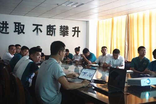 Generator set manufacturer: Technical personnel from Guangxi Yuchai Group come to Kangmule for training and guidance